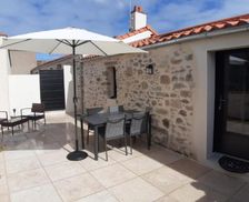 France Pays de la Loire Saint-Brevin-les-Pins vacation rental compare prices direct by owner 18333414