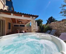 Croatia Istria Valtura vacation rental compare prices direct by owner 14750141