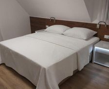 Croatia Lika-Senj County Plitvička Jezera vacation rental compare prices direct by owner 19011146