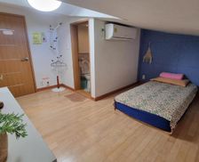 South Korea Gyeongsangnam-do Tongyeong vacation rental compare prices direct by owner 24804550