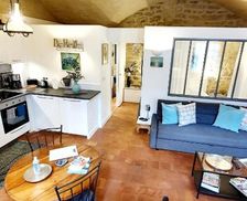 France Languedoc-Roussillon Uzès vacation rental compare prices direct by owner 23796030