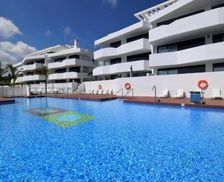 Spain Andalucía La Cala de Mijas vacation rental compare prices direct by owner 14655292
