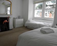 United Kingdom Greater London Kew vacation rental compare prices direct by owner 18897576
