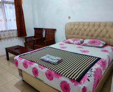 Indonesia Central Java Bandungan vacation rental compare prices direct by owner 14205256