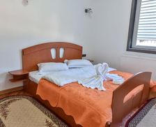 Romania Maramureş Vadu Izei vacation rental compare prices direct by owner 15251416