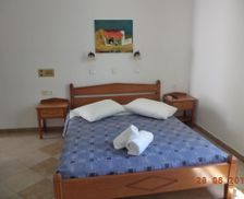 Greece Paros Logaras vacation rental compare prices direct by owner 18929295