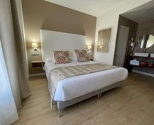 Spain Andalucía Rincón de la Victoria vacation rental compare prices direct by owner 14144373