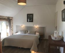 France Aquitaine Chalais vacation rental compare prices direct by owner 14298506