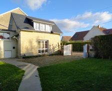 France Normandy Asnelles vacation rental compare prices direct by owner 23798719