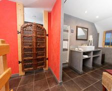 France Nord-Pas-de-Calais Wierre-Effroy vacation rental compare prices direct by owner 18299617