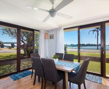 Australia New South Wales Tuncurry vacation rental compare prices direct by owner 17808393