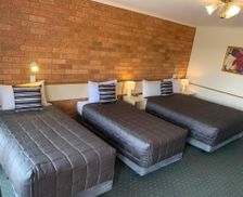 Australia New South Wales Narrandera vacation rental compare prices direct by owner 14183073