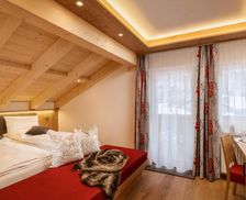 Austria Tyrol Holzgau vacation rental compare prices direct by owner 19241976