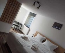 Romania Vâlcea Cerna vacation rental compare prices direct by owner 15925349