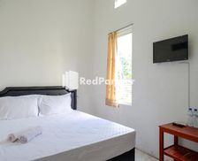 Indonesia Central Java Semarang vacation rental compare prices direct by owner 14056147