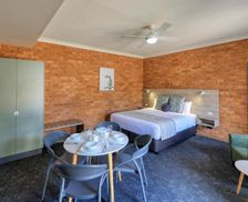 Australia New South Wales Parkes vacation rental compare prices direct by owner 13915614