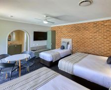 Australia New South Wales Parkes vacation rental compare prices direct by owner 16155822