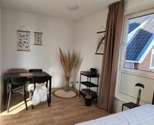 Netherlands Zuid-Holland Nieuwkoop vacation rental compare prices direct by owner 15138571