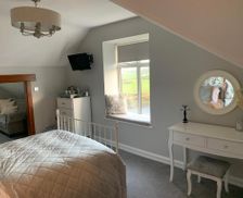 United Kingdom Anglesey Cemaes Bay vacation rental compare prices direct by owner 15903151