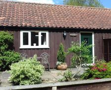 United Kingdom Norfolk Thorpe Market vacation rental compare prices direct by owner 15815794