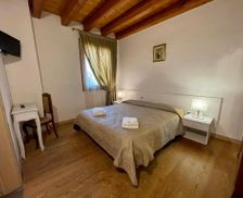 Italy Veneto Marostica vacation rental compare prices direct by owner 16202486