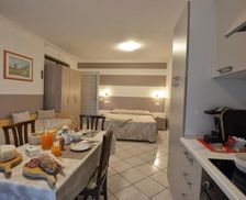 Italy Lombardy Puegnago vacation rental compare prices direct by owner 18444380