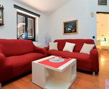 Croatia Istria Pula vacation rental compare prices direct by owner 27729034