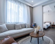 China Zhejiang Hangzhou vacation rental compare prices direct by owner 27033538