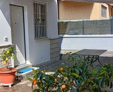 Italy Lazio Fondi vacation rental compare prices direct by owner 14088849