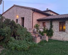 Italy Umbria San Terenziano vacation rental compare prices direct by owner 27684125