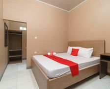 Indonesia West Java Bekasi vacation rental compare prices direct by owner 26758657