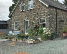 United Kingdom Powys Llanbrynmair vacation rental compare prices direct by owner 13410585
