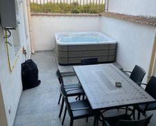 Italy Sicily Fiumefreddo di Sicilia vacation rental compare prices direct by owner 28575218