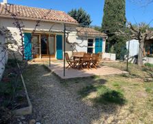 France Provence-Alpes-Côte d'Azur Aureille vacation rental compare prices direct by owner 26718776