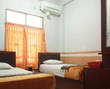 Indonesia Sumatra Bangkinang vacation rental compare prices direct by owner 28785601
