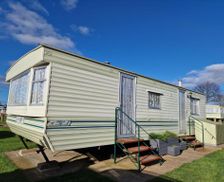 United Kingdom Norfolk Hemsby vacation rental compare prices direct by owner 29046760