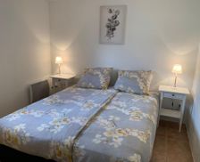 France Provence-Alpes-Côte d'Azur Castellane vacation rental compare prices direct by owner 26231251