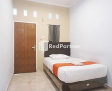 Indonesia Sumatra Jambi vacation rental compare prices direct by owner 14216814
