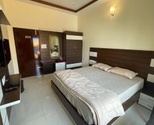 India Karnataka Chāmrājnagar vacation rental compare prices direct by owner 26896404