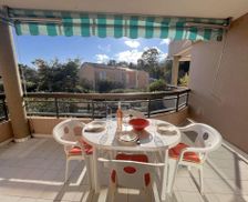 France Provence-Alpes-Côte d'Azur Cavalaire-sur-Mer vacation rental compare prices direct by owner 28024014