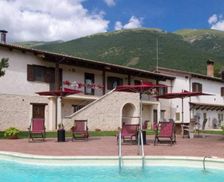 Italy Umbria Norcia vacation rental compare prices direct by owner 26689271