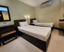 Philippines Luzon Calamba vacation rental compare prices direct by owner 26700326