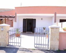Italy Apulia Torre Pali vacation rental compare prices direct by owner 26636212