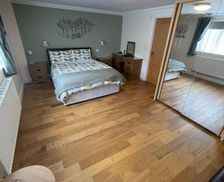 United Kingdom Wales Pembroke Dock vacation rental compare prices direct by owner 16315342