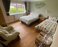 United Kingdom Wales Pembroke Dock vacation rental compare prices direct by owner 16315292