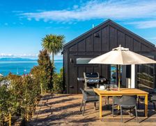 New Zealand Waiheke Island Blackpool vacation rental compare prices direct by owner 28431198