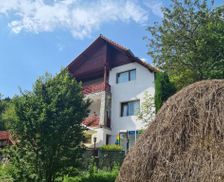 Romania Prahova Trăisteni vacation rental compare prices direct by owner 29100878