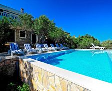 Croatia Solta Island Maslinica vacation rental compare prices direct by owner 28822596