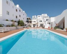 Spain Lanzarote Puerto del Carmen vacation rental compare prices direct by owner 14397350