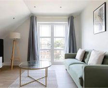 United Kingdom Greater London Hendon vacation rental compare prices direct by owner 15793301